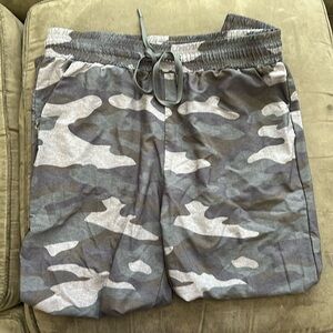 Women’s Size Large Canyon Creek Cano Pants